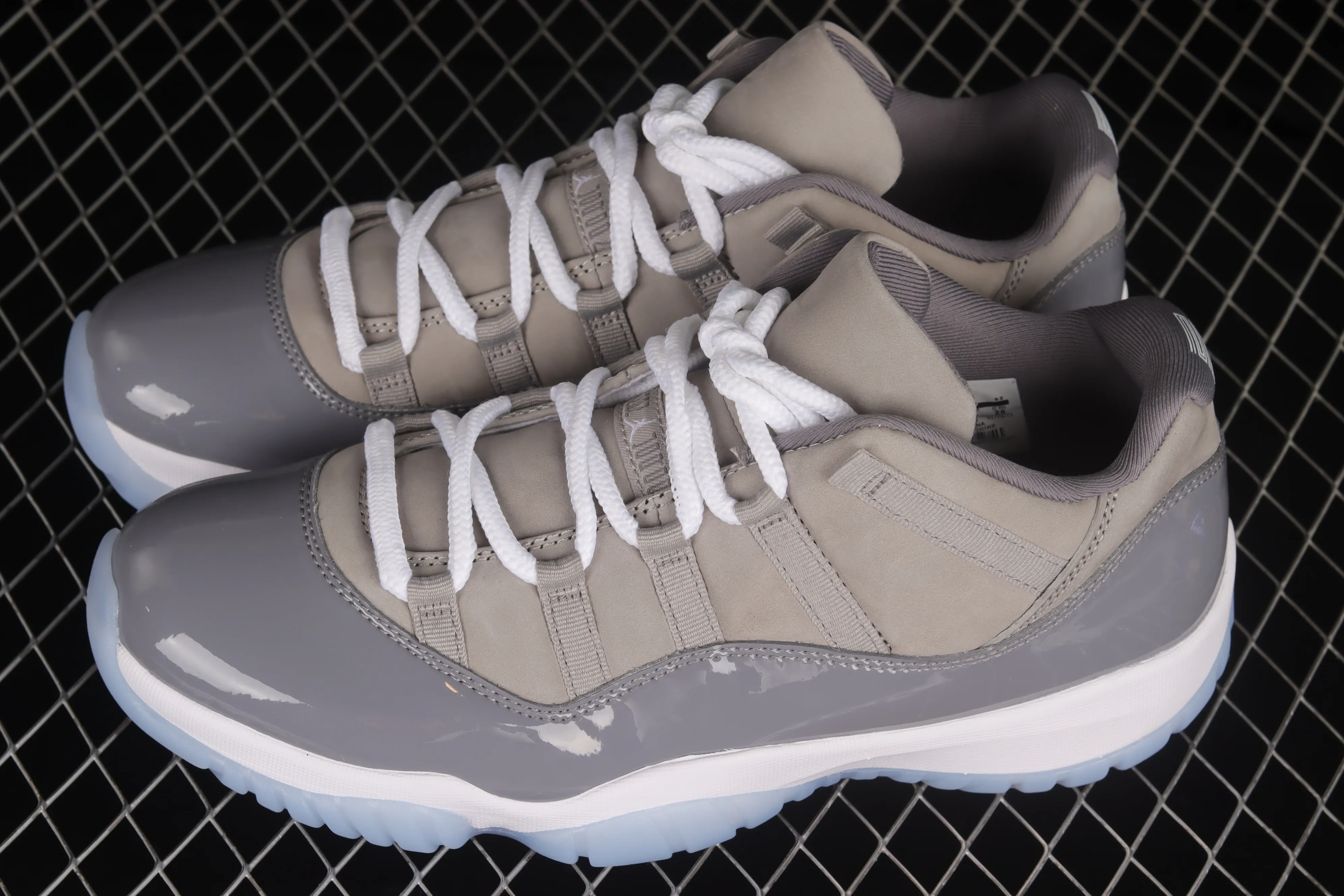 All categories Air Jordan Jordan series basketball shoes Air Jordan 11 F version Air Jordan 11 Low "Cool Grey" AJ11 Joe 11 cool gray genuine standard genuine carbon 528895-003